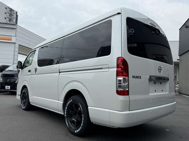 新車未登録/4列10人乗り/16インチアルミ/アルパインディスプレイオーディオ/アルパイン後席モニター/シートカバー/フロントエアロ/ETC/パノラミックビューモニター/デジタルインナーミラー