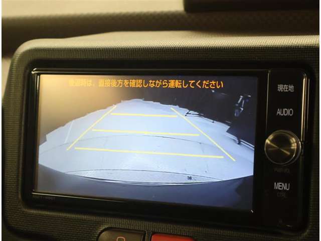 ■□バックモニター装備□■　車庫入れの苦手な方にも安心できる装備です！！