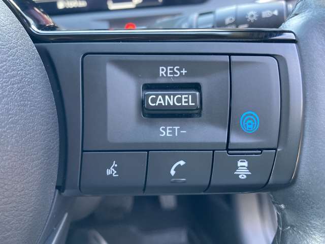 高速道路の同一走行レーンでの運転支援☆日産の電動化技術☆プロパイロット☆が装備されています。