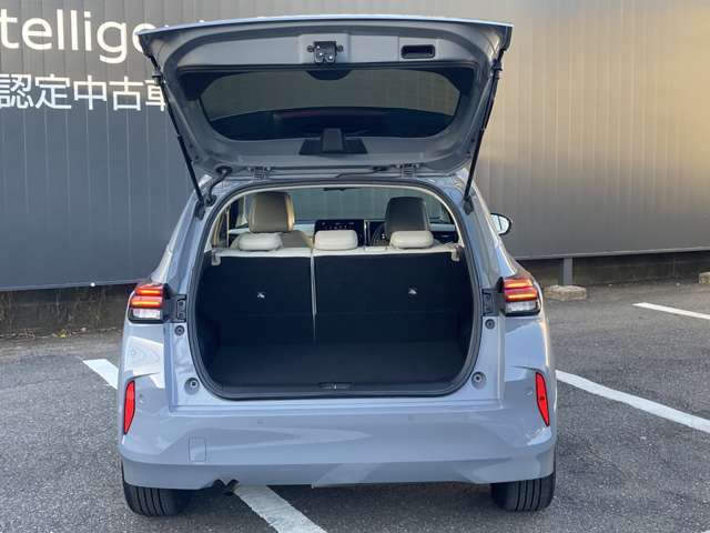 ラゲッジルームです。開口も大きく荷物も積載しやすいです。