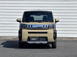 ベージュのボディにメッキのパーツが良いアクセントになっており、カッコイイですね♪