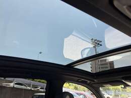 国道246号線沿い、南町田グランベリーパーク駅すぐ。BMW Premium Selection 東名横浜/〒194-0004 東京都町田市鶴間5-18-1/TEL：042-788-8022