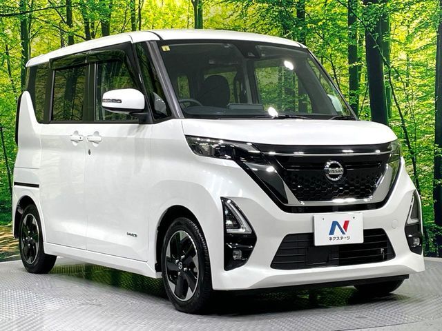 大好評のボディコーティング「弾スプラッシュコート」もご納車までに施工可能。通常のガラスコートと異なる、耐久年数6年の無機質ガラスコーティングが、ボディをキレイな状態に保ってくれます。