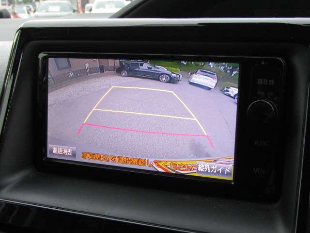 【バックカメラ！】便利なバックカメラ付で駐停車も安心ですね♪ガイドもついていますので切り返しもスムーズ！
