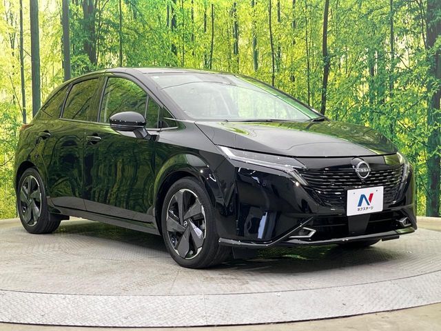 大好評のボディコーティング「弾スプラッシュコート」もご納車までに施工可能。通常のガラスコートと異なる、耐久年数6年の無機質ガラスコーティングが、ボディをキレイな状態に保ってくれます。