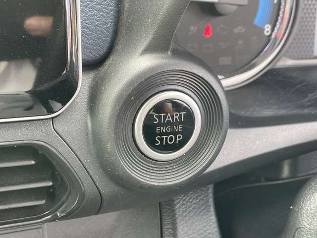 お車の機能や安全装備に関して気になる方は、ぜひ一度ご来店ください！その場でスタッフがご説明可能です！