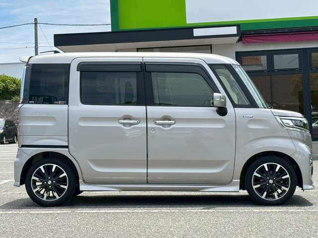 業界初！オートバックスでお車をご購入頂くと、納車後3ヶ月以内につけてしまったボディのキズやヘコミの修理代金を3万円までオートバックスが保証する「ふっかつサポート」が付帯します。詳しくはスタッフまで♪