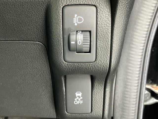 国産車から輸入車まで多様なお客様のニーズのお応えできるように、全国規模で豊富な在庫展開！車のことならWECARSへ！