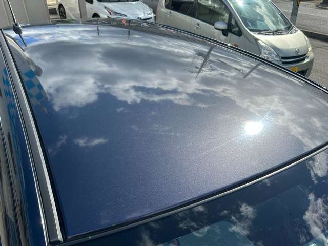 ☆株式会社ユーポスでは、車両ルーフ部分や下廻りもプロの目でしっかり確認しております。気になる点ございましたら動画撮影やFacetime/LINE等にて詳細お送りさせていただきます。
