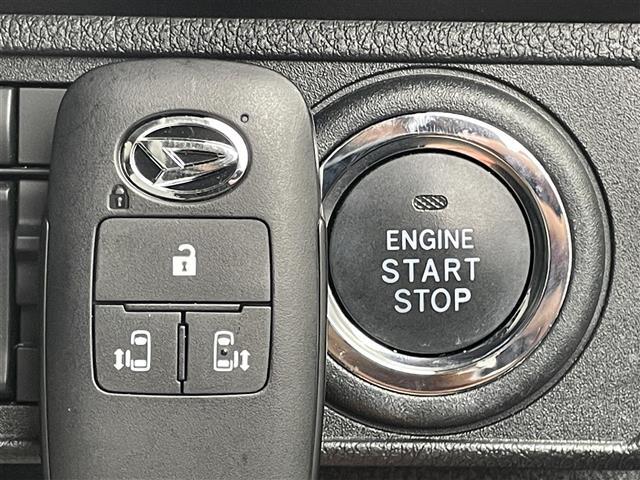 【スマートキー（エンジンスタートストップスイッチ）】スマートキー（電子キー）を持っていれば、スイッチを押すだけでエンジンをかけることができます！