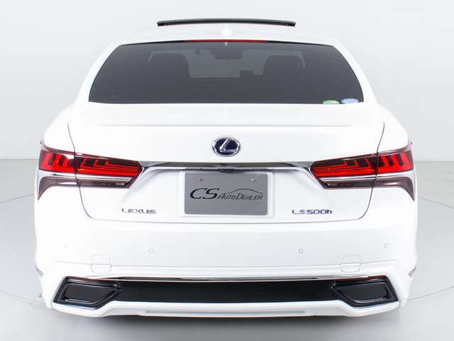 新品ウェザリアのフルエアロ装着画像です