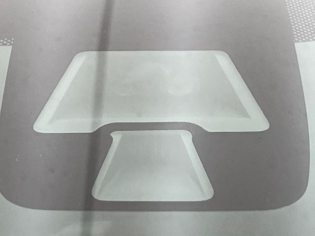 【エマージェンシーブレーキ】走行中に前方の車両等を認識し、衝突しそうな時は警報とブレーキで衝突回避と被害軽減をアシスト。より安全にドライブをお楽しみいただけます。