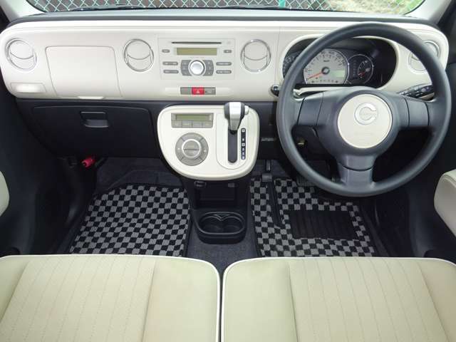 新車＆中古車販売。車検。修理。鈑金塗装。ドレスアップ。新品＆中古の各種パーツ販売。自動車保険。車の相談、人生相談なんでも聞きます♪買って良かったと思って頂けるように全力で営業しております。