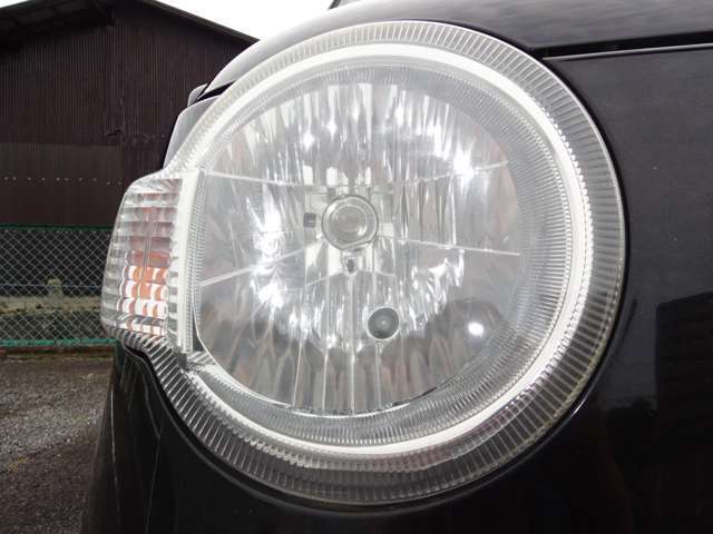 オイル交換お得キャンペーン。軽自動車（オイル代、工賃含む）一台なんと￥1100。普通自動車（オイル代、工賃含む）一台なんと￥2200～。ご自宅や職場に無料出張あり。お電話お待ちしております。