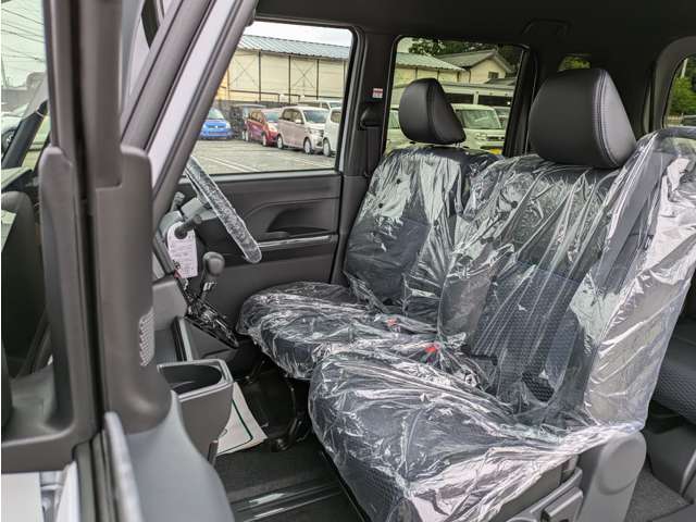 ☆側面ボディ☆空気抵抗も考慮したスタイリッシュで実用性のあるボディラインで軽自動車とは思えないカッコよさ！