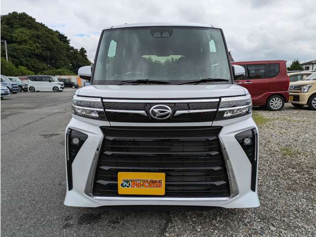 ☆ステアリングホイール☆手にしっくりくる握り心地で滑りにくく運転も快適です！