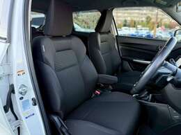 ♪入庫時に当店の査定士全員での車両品質チェック完了♪　　　　　また、買取直売車なので、前オーナー様の使用状況や保管状況まで詳細をきちんと把握しているので自信を持ってご提案出来ます♪