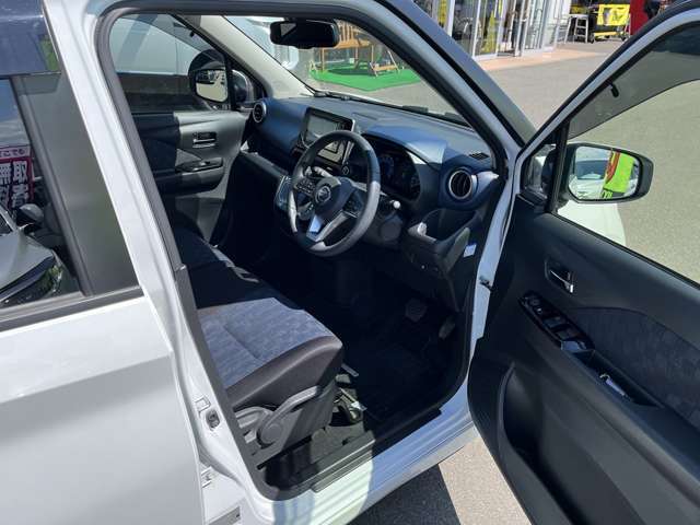 お見積りはもちろんお車の状態、装備、ご購入方法、追加で見たい写真などありましたら、お気軽に【在庫確認・見積依頼】ボタンや【0066-9711-554167】をご利用ください。どちらも無料♪♪