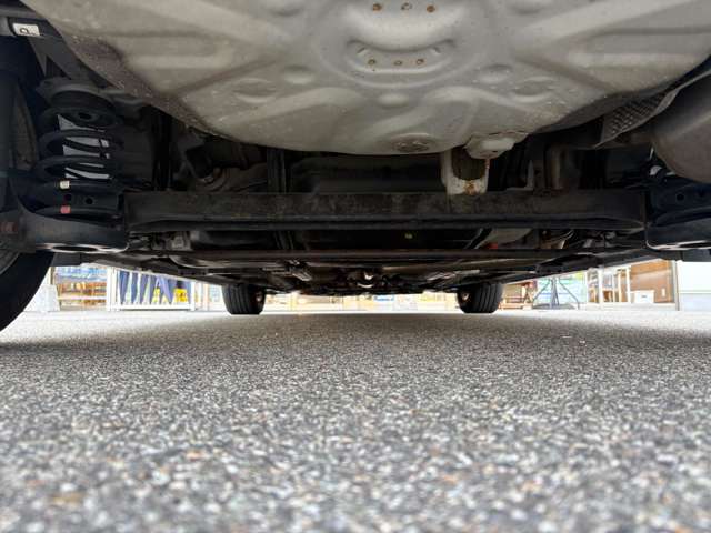 下廻りの防錆塗装【鎧】やマフラーの耐熱シルバーコーティングも施行可能ですのでご相談下さい♪