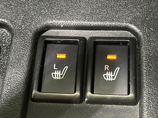 【シートヒーター】寒い日に重宝するシートヒーター！エアコンより早く温まってくれるので寒がりの人も安心ですね♪エアコンの温風は乾燥するから苦手、という方にもをおすすめです。