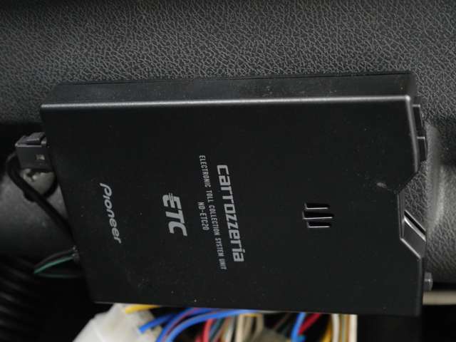 ☆各種パーツ（エアロ、ローダウンサスペンション（車高調）、レーダー探知機、TVキャンセラーキット、LEDランプ、スモークフィルムなど）の取り付けなども可能です。（※但し、車検対応品に限ります。）