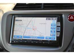 ナビはホンダ純正VXM-122VFi。フルセグTVやDVDも視聴出来ます。Bluetooth接続をすれば音楽再生のみならずスマートフォンならばハンズフリー通話も可能です。