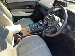 WECARSではほぼ毎日新しい在庫車両を入荷しております！お客様のこだわりを叶える1台がきっとWECARSにあるはずです！