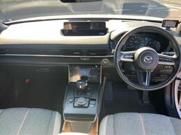 「この車の写真をもっと見たい」「状態が気になる」「この装備はついている？」どんな小さな疑問でもお気軽にお問い合わせください！