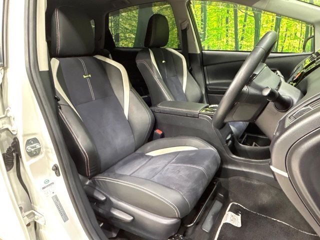運転席シート廻りは使用感も少なく、良好な状態となっています。丁寧に使われていたことがよくわかりますね。