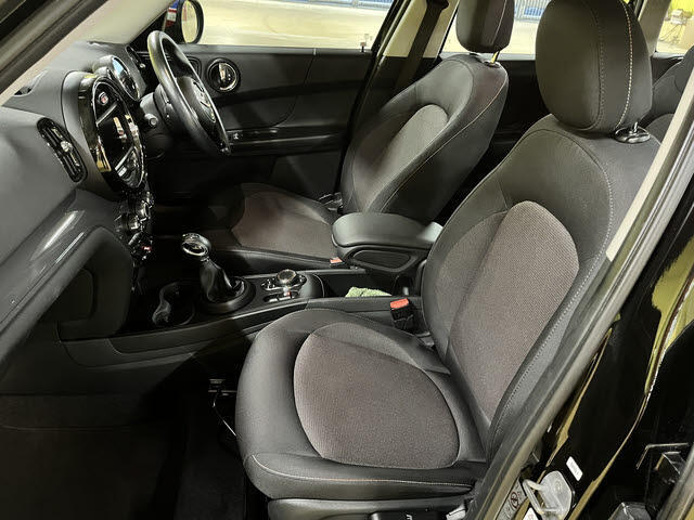 遠方の方も安心してご依頼下さい！当店では、北は北海道・南は沖縄県まで全国に販売・納車実績がございます。是非、当店にお任せ下さい！TEL⇒027-350-1911