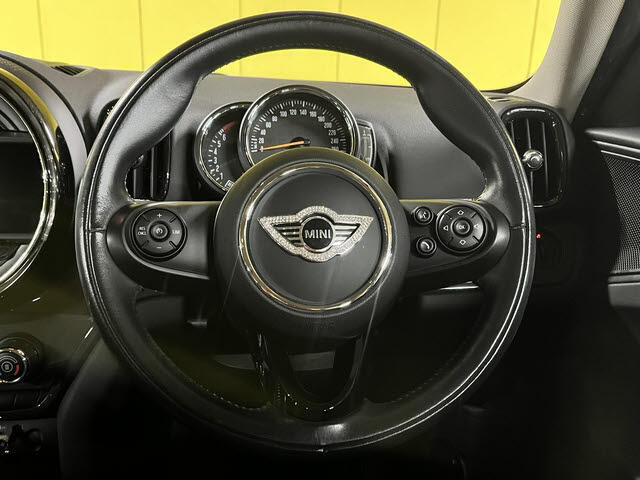 お得なメンテパック販売中♪保証・定期点検・次回車検の基本料金・登録費用・車庫証明・希望ナンバー・ロードサービス等♪大切なおクルマを末永くお乗り頂けます♪