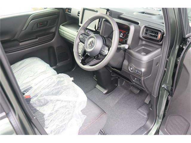 衝突軽減ブレーキなど安全性能の高いお車もご用意しております。詳細に関してはお問い合わせくださいませ。