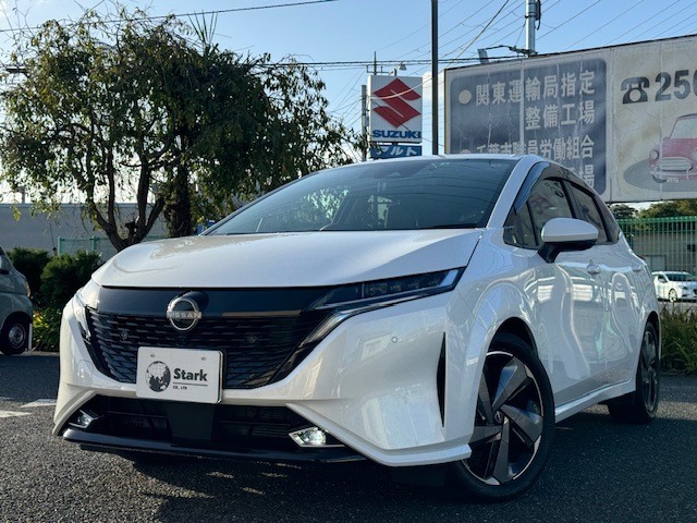BOSEサウンドシステム、プロパイロット、デジタルルームミラー、3方向カメラドライブレコーダー、全方位カメラ、置くだけ充電、フルセグ、HDMI、USB、ETC、マット、バイザー、法人ワンオーナー、禁煙車、