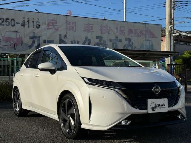 BOSEサウンドシステム、プロパイロット、デジタルルームミラー、3方向カメラドライブレコーダー、全方位カメラ、置くだけ充電、フルセグ、HDMI、USB、ETC、マット、バイザー、法人ワンオーナー、禁煙車、