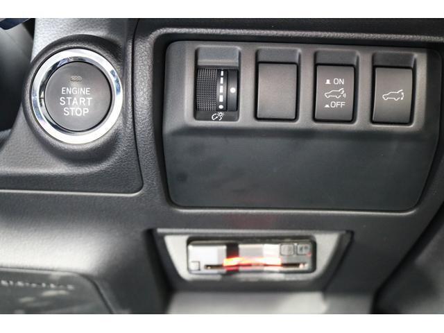 電動リヤゲート付き。荷物の出し入れが楽ちん♪