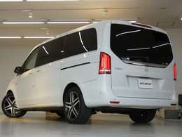 安心の右ハンドル＆正規ディーラー車！！　取説・記録簿付　事故歴ありません　Vクラス特有の使用感はとても少なく便利な7人乗り＆余裕のロングボディ！！