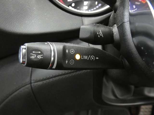 高速走行時に便利な前車追従機能付のディストロニック・プラス！！