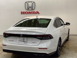 Honda認定中古車 U-Selectは3つの安心をお約束します。　1　Hondaのプロが整備した安心。 2　第三者機関がチェックした安心。　3　購入後もHondaが保証する安心。