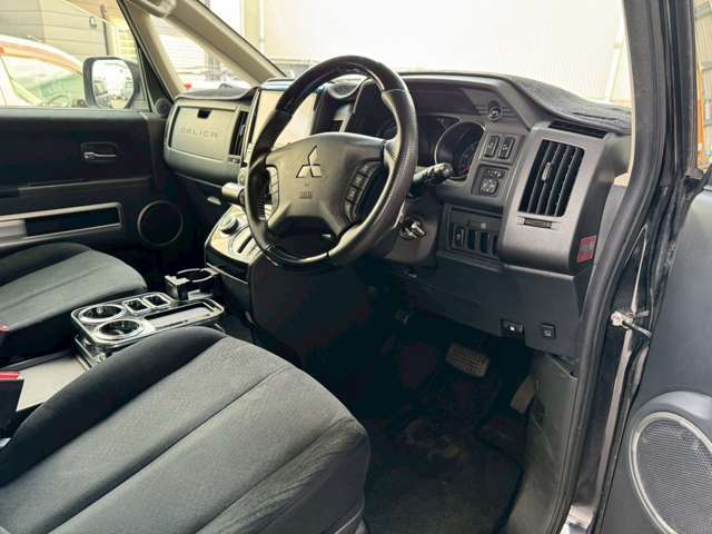 特定整備工場として、目視では確認できない箇所も専用テスターでしっかり診断可能です。