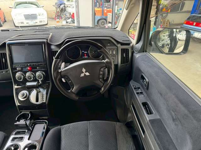 軽自動車からトラックまで、乗用車はもちろん商用車の重整備にも対応。対応車種が多く、さまざまなお客様のニーズに応えられます♪