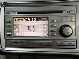 CD付きです。当たり前の装備ですが、無くちゃ困りますよね。いい音かけて、快適空間を演出して下さい。