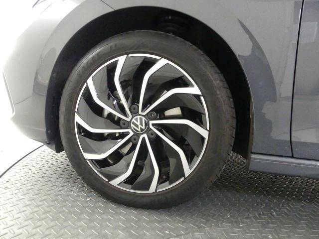 ★ご覧いただき誠にありがとうございます！気になるお車ございましたら気兼ねなくご連絡くださいませ、心よりお待ちしております　フォルクスワーゲン河内長野　TEL0721‐56‐8881★