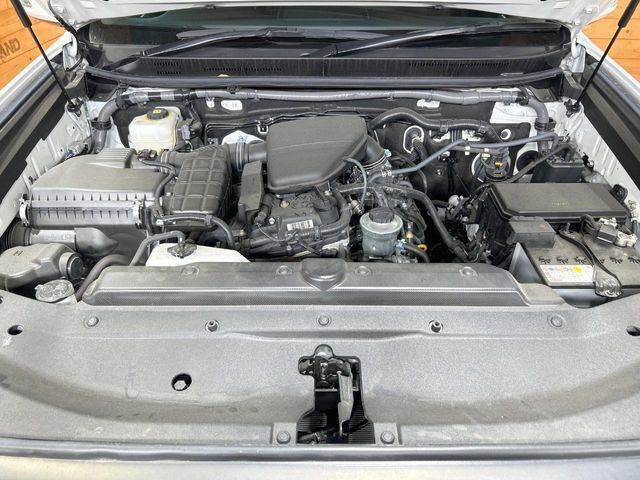 親切・丁寧な専門メカニックスタッフが応対！・車検・点検整備・事故等の修理などアフターサービスも安心。お車のカスタマイズもネクステージのサービススタッフまでご相談ください！
