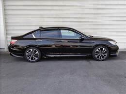 ラチェットモンキーは自社鈑金工場も完備しております！丁寧に作業し、元通り綺麗な状態にしますので安心してお任せください！