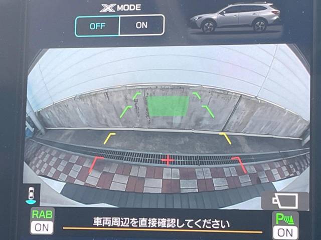 【バックカメラ】駐車時に後方がリアルタイム映像で確認できます。大型商業施設や立体駐車場での駐車時や、夜間のバック時に大活躍！運転スキルに関わらず、今や必須となった装備のひとつです！