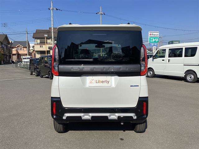 ■□■□■ 登録（届出）済未使用車はノルマ達成のために作られた走行100km未満、かつ初度登録または初度届出された車両でいわゆるアウトレット車です！ ■□■□■