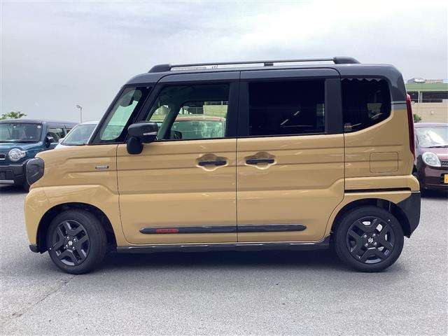 ■□■□■ 登録（届出）済未使用車はノルマ達成のために作られた走行100km未満、かつ初度登録または初度届出された車両でいわゆるアウトレット車です■□■□■