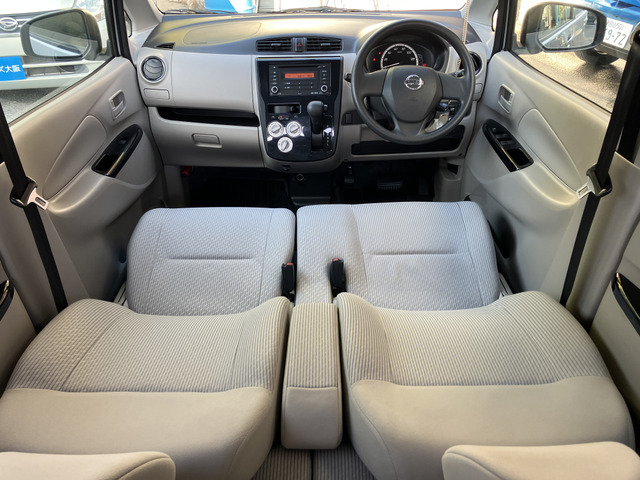 カーズ大阪では中古車販売をメインに各種保険の取扱、板金修理まで幅広く対応しています。中古車販売は全国どこでも対応可能！遠方の方でも安心して買ってもらえるような取り組み・工夫を行なっています。