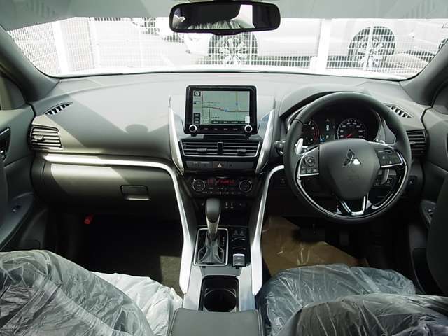 ブラック基調のスポーティーなインテリア！