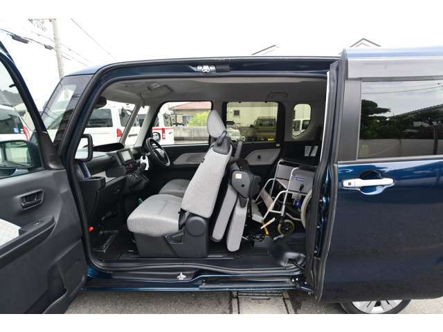 あなたに伝えたいことがまだまだたくさんあります。『坂出自動車』とWEBで入力し当店ホームページへお越しください。http://sakaide-j.com/※車いすは見本です。